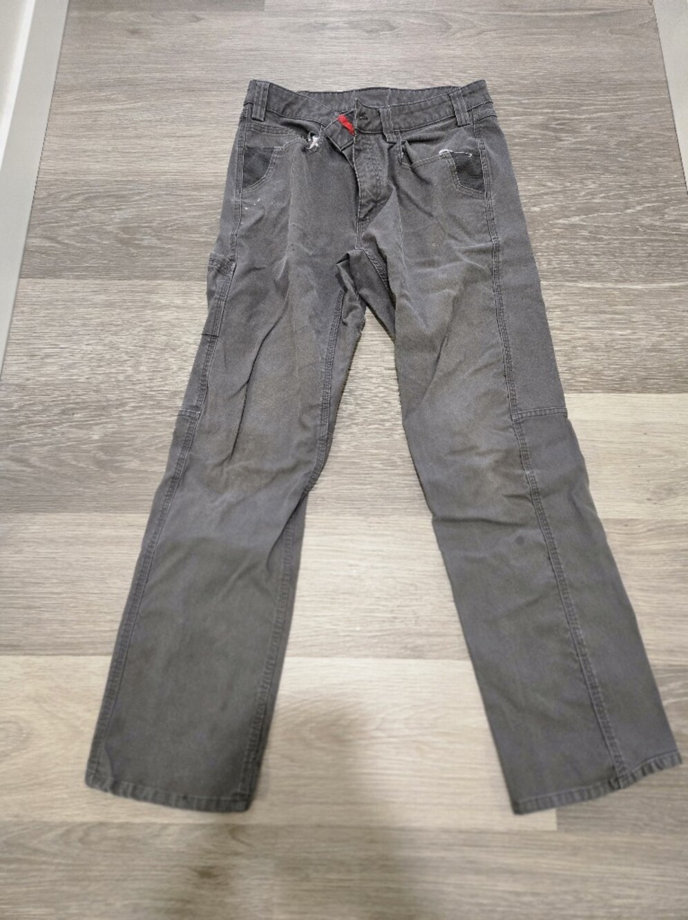 Men's Milwaukee Cargo Pants with Multiple Pockets - Charcoal Gray